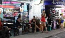 红灯区完整版在线观看,揭秘都市欲望深渊的完整版在线观看全纪录